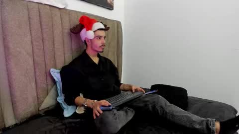 Evans  online show from 12.17.25