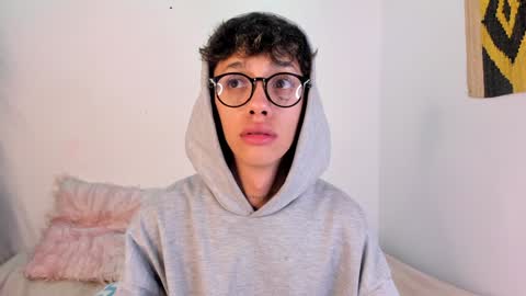 Snapshot of timothy_ross chatting on 12.18.24 Timothy 21 years old online show from 12.18.24