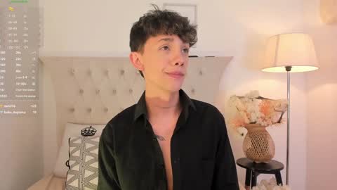 Snapshot of timothy_ross chatting on 12.28.24 Timothy 21 years old online show from 12.28.24