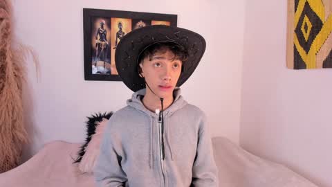Snapshot of timothy_ross chatting on 01.05.25 Timothy 21 years old online show from 01.05.25