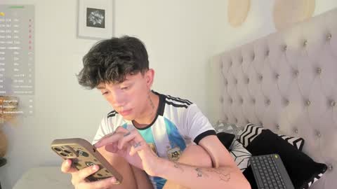 Snapshot of timothy_ross chatting on 01.26.25 Timothy 21 years old online show from 01.26.25