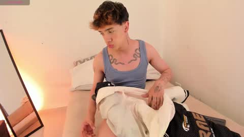 Snapshot of timothy_ross chatting on 09.22.25 Timothy 21 years old online show from 09.22.25