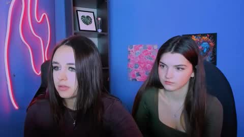 tina bright  online show from 12.15.25