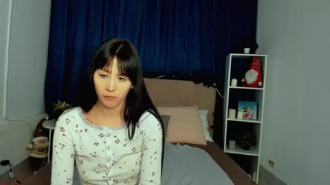 Snapshot of tina_ellisi chatting on 01.13.25 Tina online show from 01.13.25