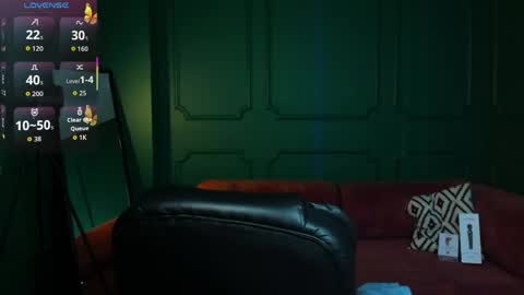 tina_tayllor__ online show from 05.06.26