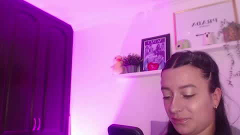 Tina Wild online show from 05.17.26