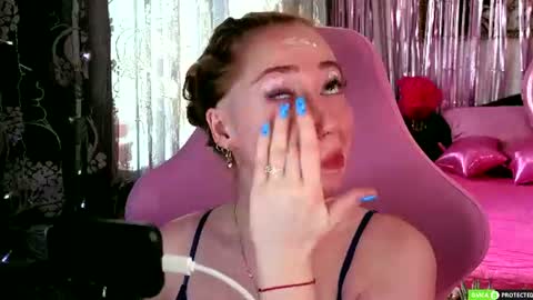 Snapshot of tinabrook chatting on 06.26.26 Tina online show from 06.26.26