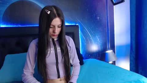 Snapshot of tinajons chatting on 11.05.25 tinajons online show from 11.05.25