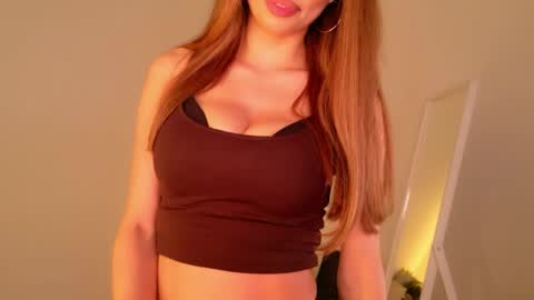 Snapshot of tinapie chatting on 05.19.26 Tina online show from 05.19.26