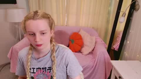 tinasiner online show from 05.29.26