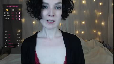 Snapshot of tinawincee chatting on 12.26.24 Tina online show from 12.26.24