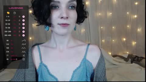 Snapshot of tinawincee chatting on 01.19.25 Tina online show from 01.19.25