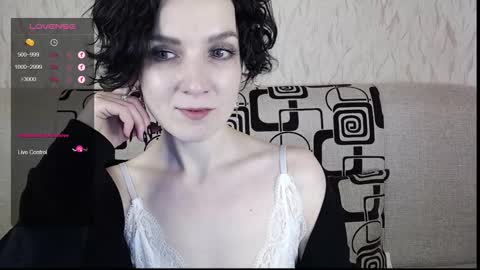 Snapshot of tinawincee chatting on 02.26.25 Tina online show from 02.26.25