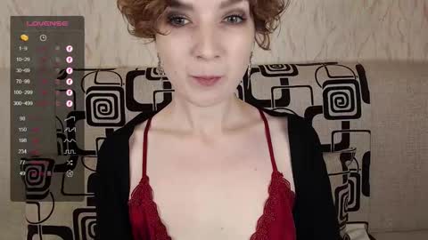 Snapshot of tinawincee chatting on 09.21.25 Tina online show from 09.21.25