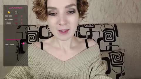 Snapshot of tinawincee chatting on 10.26.25 Tina online show from 10.26.25