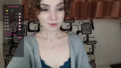 Snapshot of tinawincee chatting on 11.15.25 Tina online show from 11.15.25