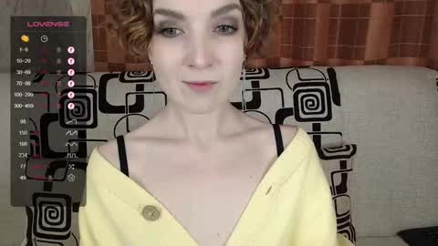 Snapshot of tinawincee chatting on 11.16.25 Tina online show from 11.16.25