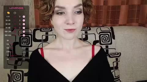 Snapshot of tinawincee chatting on 11.20.25 Tina online show from 11.20.25