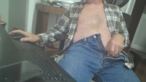 Snapshot of tincup430 chatting on 10.09.25 5 day load on deck online show from 10.09.25