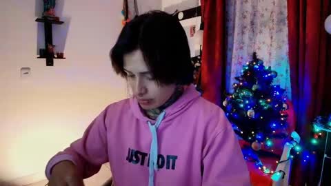 Snapshot of tinnadawson chatting on 12.23.24 I AM BELLA ----------- follow my IG TINNS 69 online show from 12.23.24