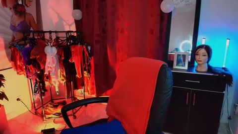 Snapshot of tinnadawson chatting on 12.03.25 I AM BELLA ----------- follow my IG TINNS 69 online show from 12.03.25