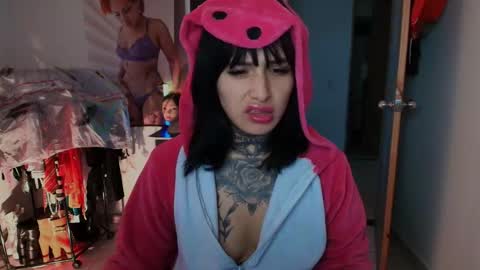 Snapshot of tinnadawson chatting on 02.11.26 I AM BELLA ----------- follow my IG TINNS 69 online show from 02.11.26