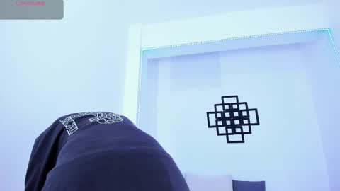 Snapshot of tinny_and_candy chatting on 09.23.25 TINNY AND CANDY online show from 09.23.25