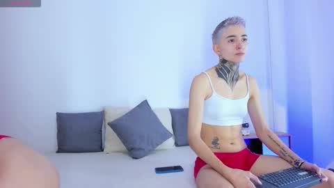 TINNY AND CANDY online show from 11.22.25