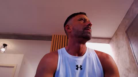 Snapshot of tinoclandestino chatting on 01.19.25 tinoclandestino online show from 01.19.25