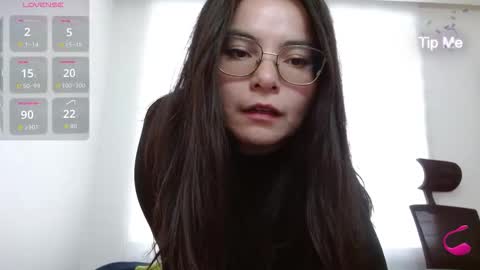 Tiny Caroline online show from 01.16.26