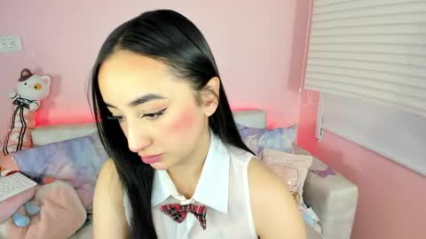 tiny_cora online show from 04.18.26