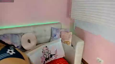tiny_cora online show from 06.22.26