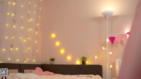 Lyssa     online show from 12.02.24