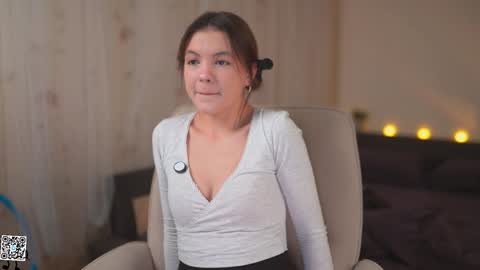 Lyssa     online show from 02.06.25