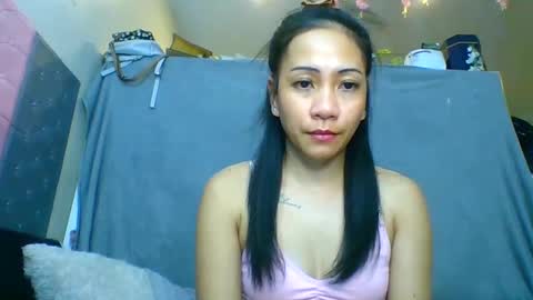 Tinyasian911718 sweetinyasian instagram online show from 01.21.25