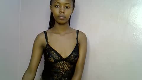 Snapshot of tinybarbie_ chatting on 10.11.25 Barbie online show from 10.11.25