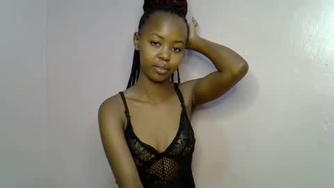 Snapshot of tinybarbie_ chatting on 10.27.25 Barbie online show from 10.27.25