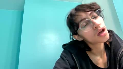 tinyhairycherry online show from 10.21.25