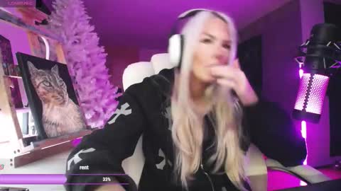 stage Kylie Sinner  brand CLITBAIT online show from 02.22.26