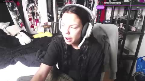 stage Kylie Sinner  brand CLITBAIT online show from 06.15.26