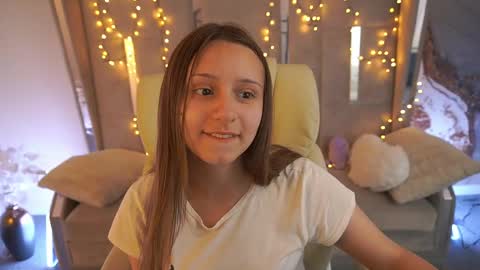 tinynataliee online show from 05.25.26