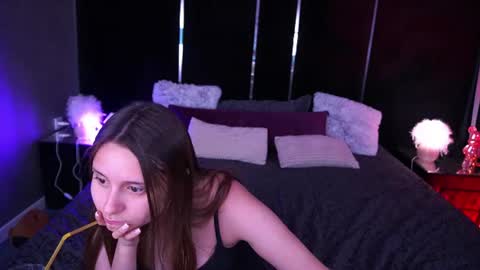 tinynataliee online show from 06.21.26