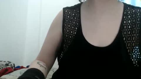 Snapshot of tinyslut66 chatting on 05.23.26 tinyslut66 online show from 05.23.26