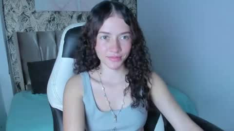 Snapshot of tinysophi chatting on 07.05.26 tinysophi online show from 07.05.26