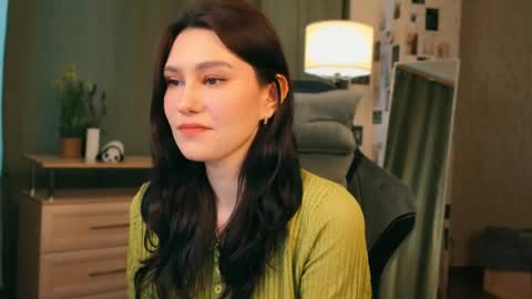 Polly online show from 04.17.26