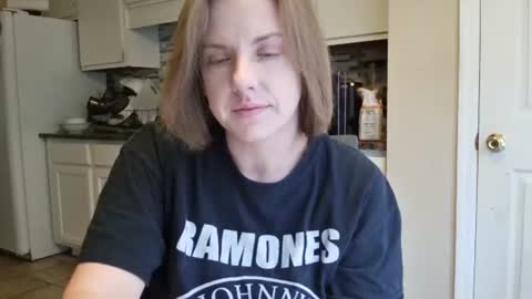 tinywithtiddies online show from 10.26.25