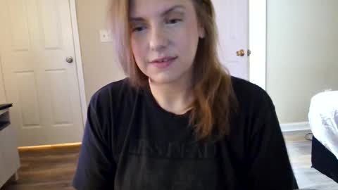 Snapshot of tinywithtiddies chatting on 02.28.26 tinywithtiddies online show from 02.28.26