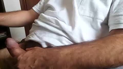 Snapshot of tiobelo chatting on 12.15.25 tiobelo online show from 12.15.25