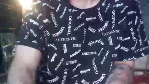 Snapshot of tiqueb40 chatting on 04.12.26 tiqueb40 online show from 04.12.26