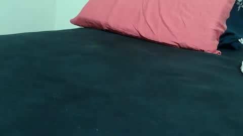 Snapshot of tirtil1988 chatting on 11.13.25 tirtil1988 online show from 11.13.25